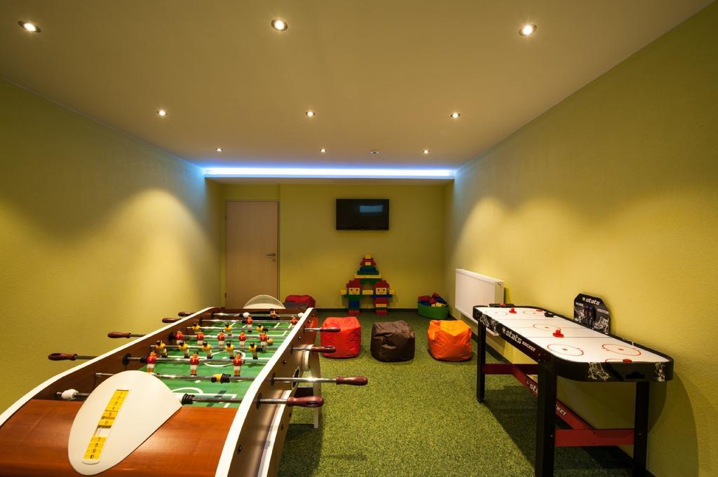 Rustika - Appartements & Spa Ehrwald Luaran gambar