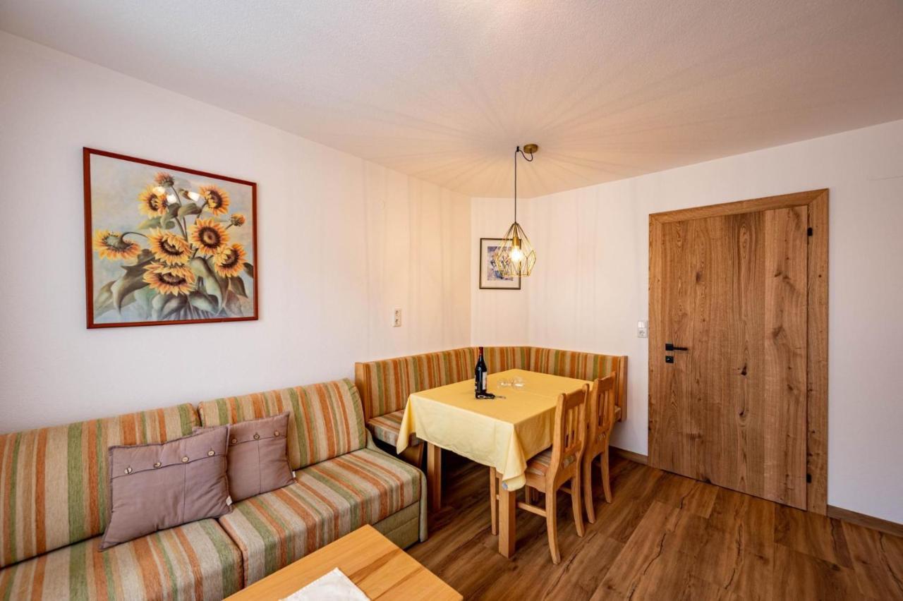 Rustika - Appartements & Spa Ehrwald Luaran gambar