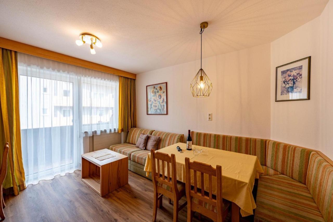 Rustika - Appartements & Spa Ehrwald Luaran gambar