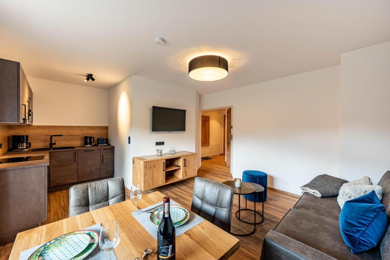 Rustika - Appartements & Spa Ehrwald Luaran gambar