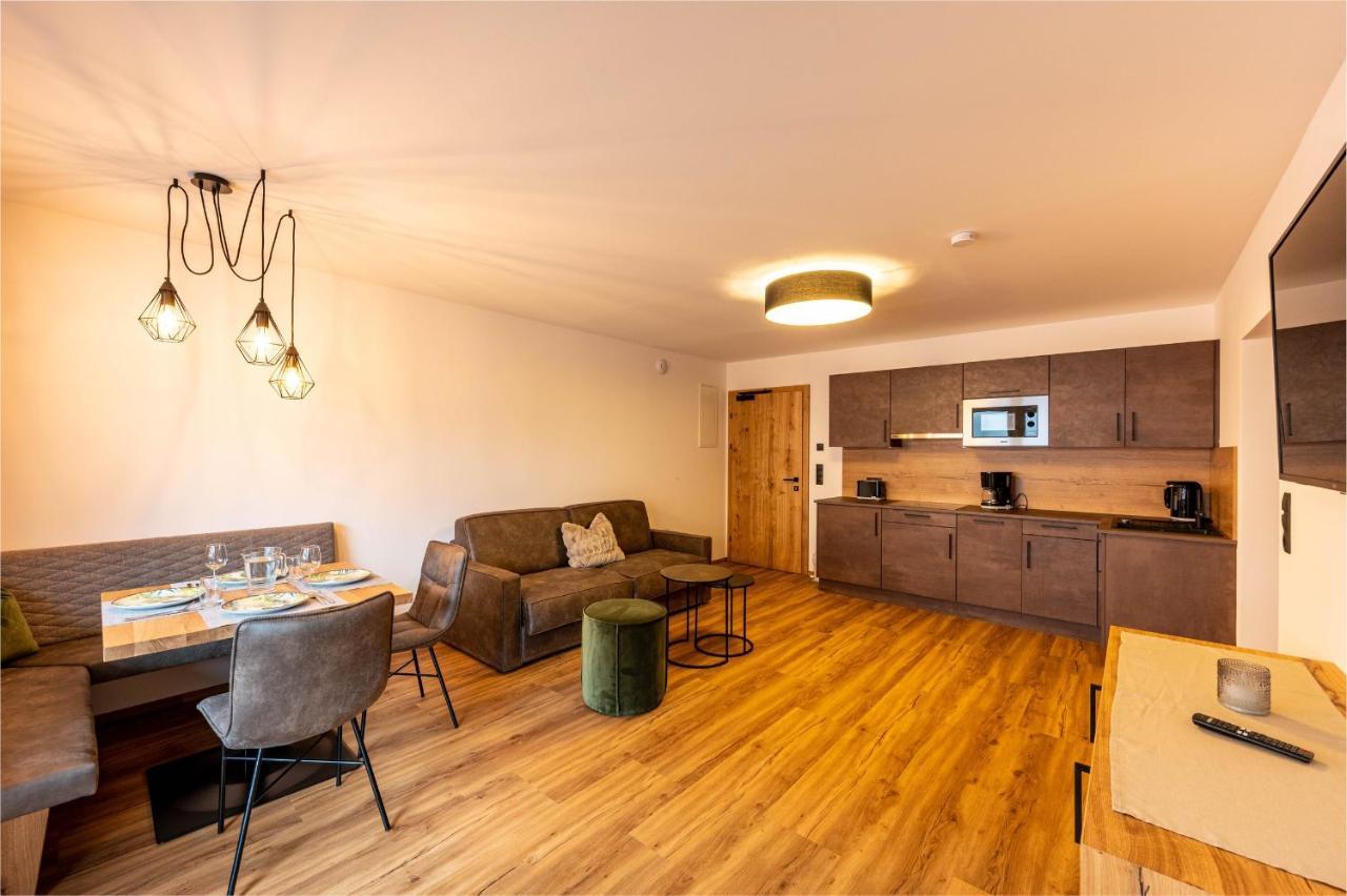 Rustika - Appartements & Spa Ehrwald Luaran gambar