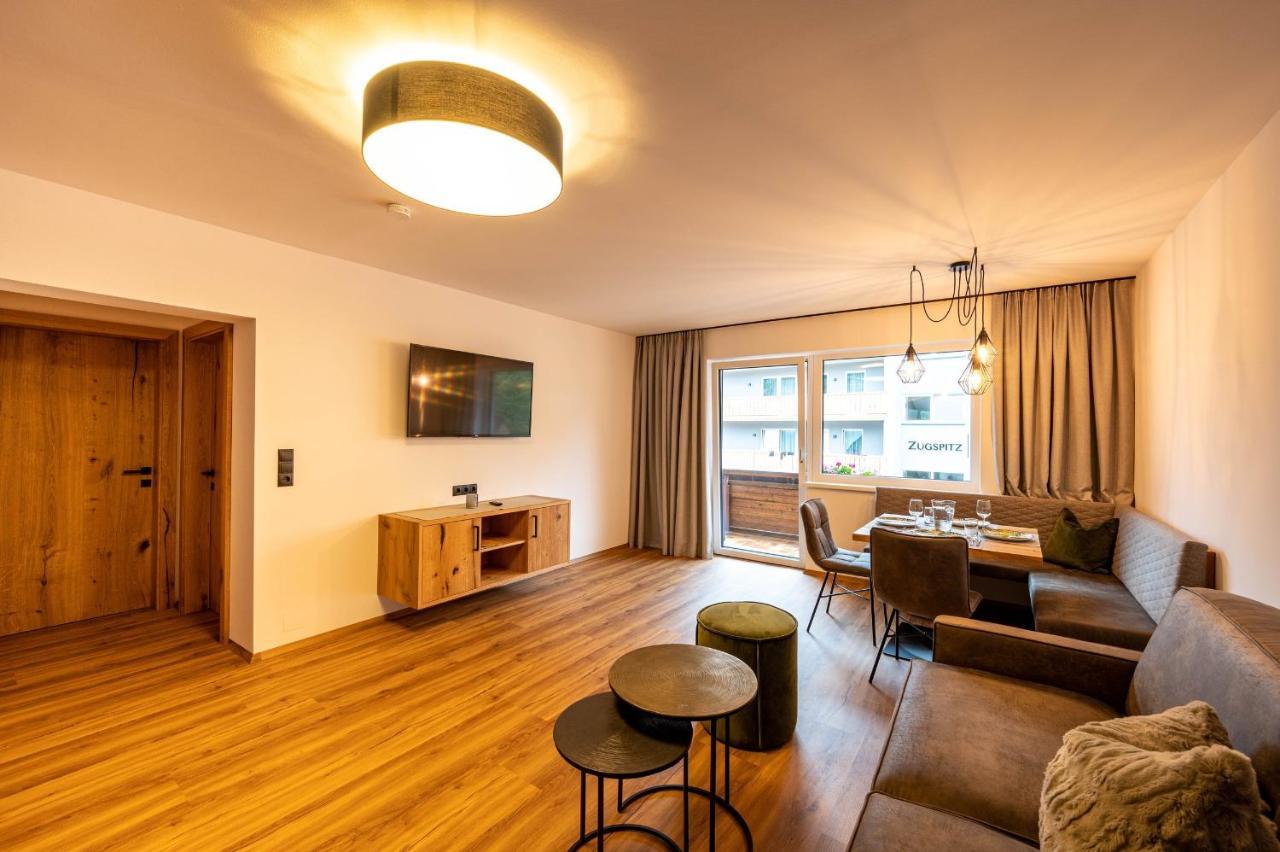 Rustika - Appartements & Spa Ehrwald Luaran gambar