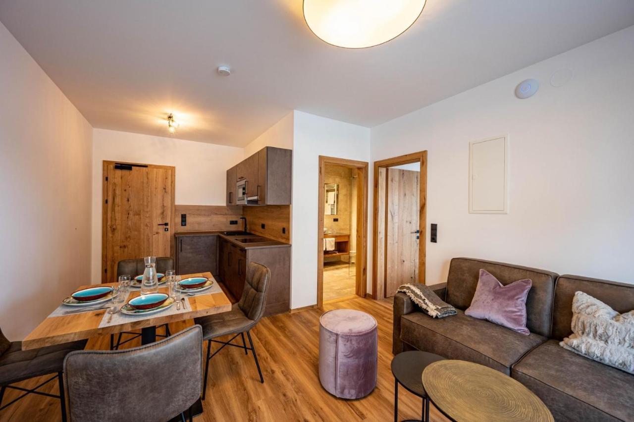 Rustika - Appartements & Spa Ehrwald Luaran gambar