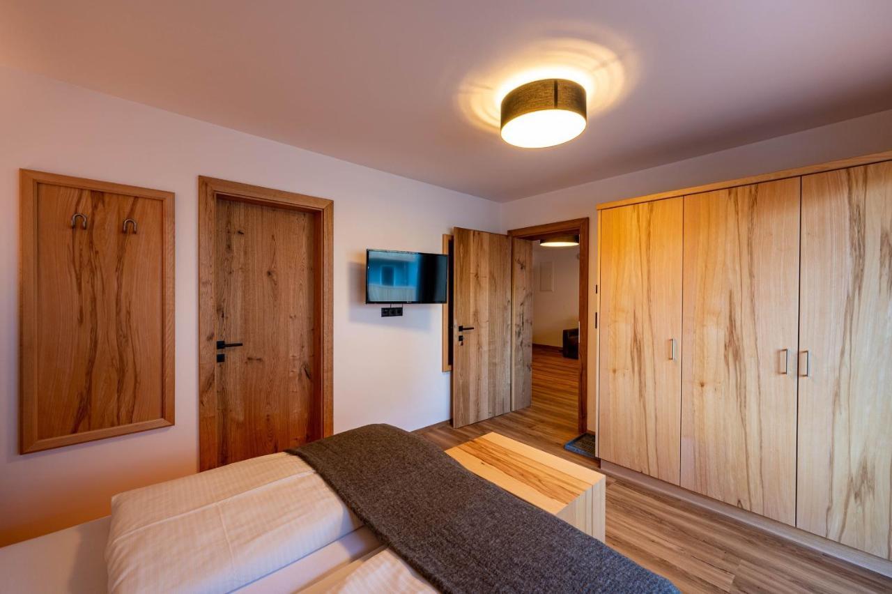Rustika - Appartements & Spa Ehrwald Luaran gambar