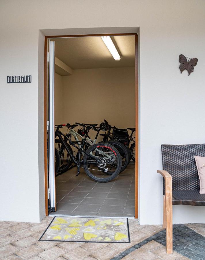 Rustika - Appartements & Spa Ehrwald Luaran gambar