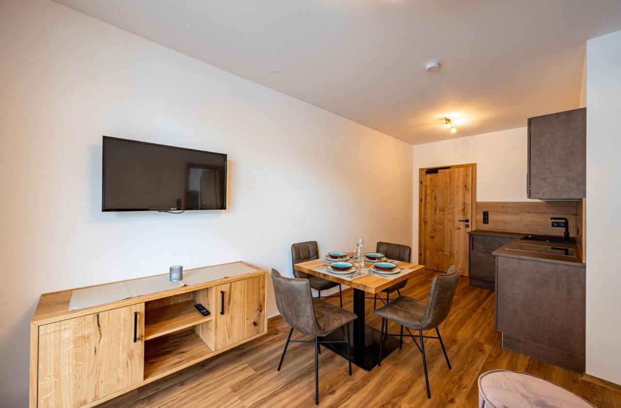Rustika - Appartements & Spa Ehrwald Luaran gambar