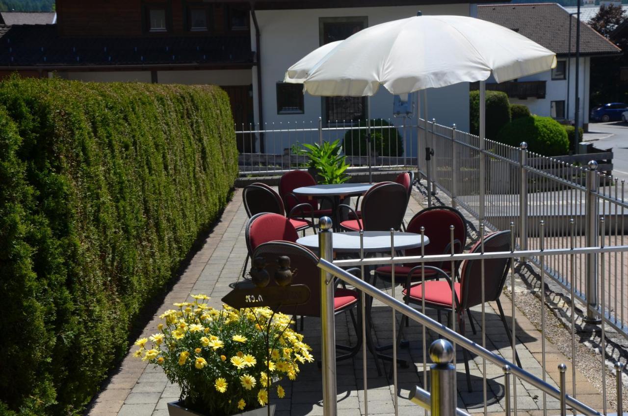 Rustika - Appartements & Spa Ehrwald Luaran gambar