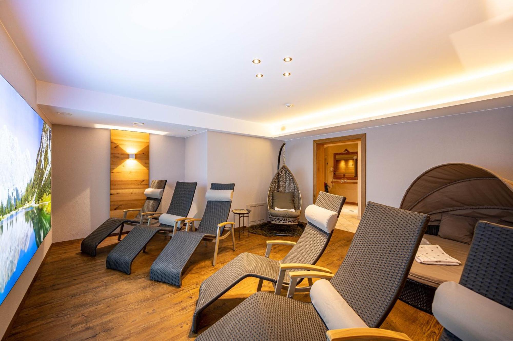Rustika - Appartements & Spa Ehrwald Luaran gambar