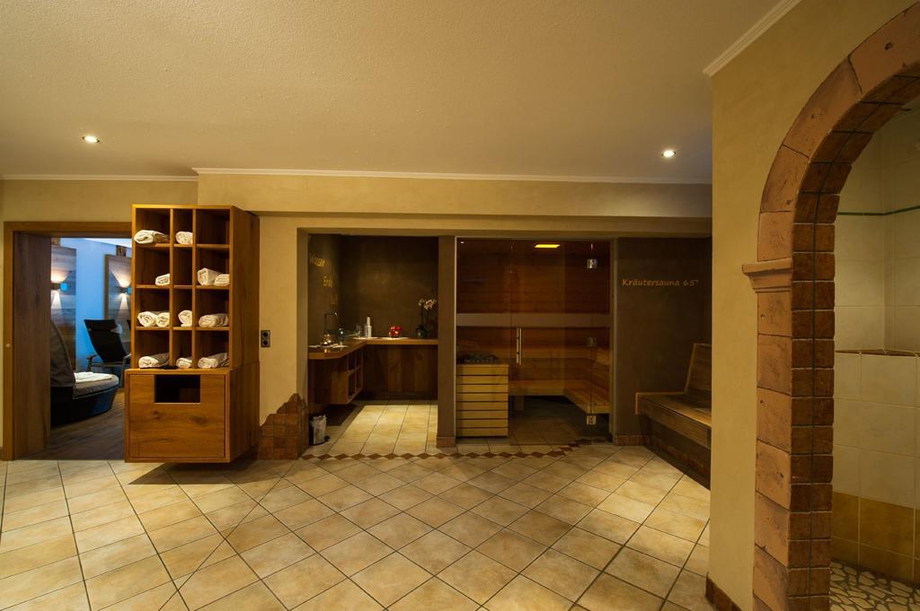 Rustika - Appartements & Spa Ehrwald Luaran gambar